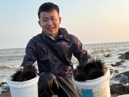 大退潮上无人岛赶海,捡了很多黄口大辣螺,和其他海鲜一起做了顿海鲜大餐!
#乡村守护人 #海鲜美食 #大海的馈赠 #新农人计划2025 #无人岛赶海