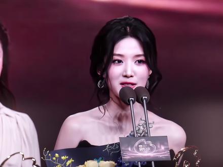 小噜噜继续发光发热吧
#卢昱晓