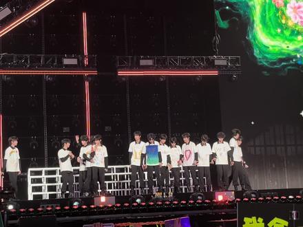 骗你的 其实我跟本忘不了2025.8.16号那天#tf家族四代 #肆意少年TF四代