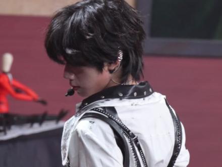 澳门必吃榜top1· 王橹杰希区考克4k竖屏直拍
#TF家族荣耀之战 #TF家族荣耀之战演唱会 #tf#王橹杰