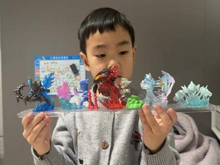 请假三天跑遍整个杭州的卡游,集齐他最爱的奥特曼新款盲盒#奥特曼盲盒 #奥特曼盲盒超级隐藏款 #奥特曼橡皮人偶第14弹