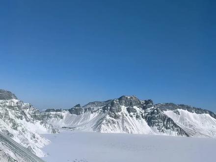 12月20日长白山西坡天池。冬天能看到天池的人有多幸运!你来长白山的时候看见天池了吗?#冰雪多巴胺
