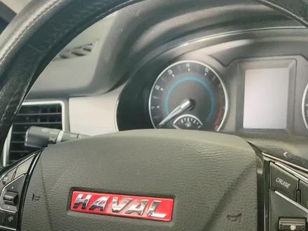 给汽车加个玻璃水就熄不了火了#创作灵感 #抖音记录修车日常 #汽车保养与维修 #哈弗H2