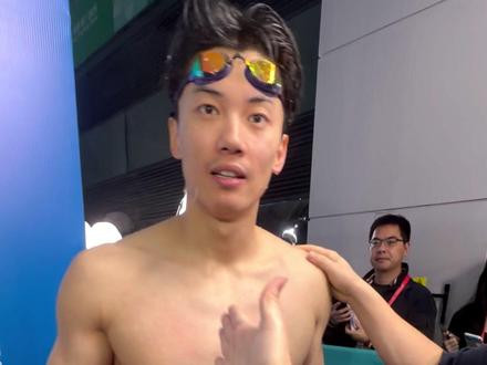 广视记者变身小迷妹,独家超长时间握手汪顺。汪顺粉丝快来分享好运!#全运进行时 #2025全运会 #十五运会 #全运加油站