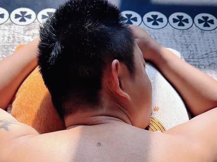 趁老公睡着给他画条大蟒蛇!#简笔画#灵魂画手#万万想不到