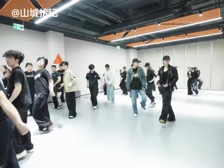 五一快来吧!好想看演唱会 #时代少年团 #时团广州演唱会