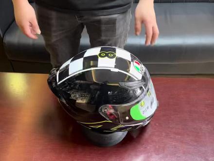 AGV K1 头盔的内衬拆装视频教程。需要的收藏关注#摩托车装备 #头盔 #摩托车 #机车 #agv #摩托车头盔 #agv头盔