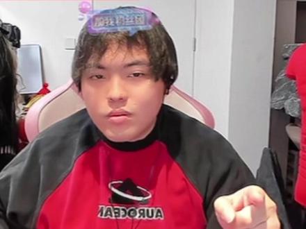 纸嫁衣1玩完了 下周打算玩纸嫁衣2但是又在考虑港诡实录 😂 #桃黑黑 #桃黑黑直播回放 #纸嫁衣