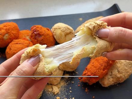 又tree又糯!减卡版雪花芝士球!爆浆拉丝再配口气泡水~#谁懂这一口的好吃程度 #低卡做法 #好吃到停不下来 #空气炸锅美食 #炸鸡