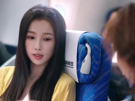 “这好像和我记忆里的哥哥不太一样啊”#虞书欣好像古早台偶女主 #姜暮 #虞书欣 #双轨