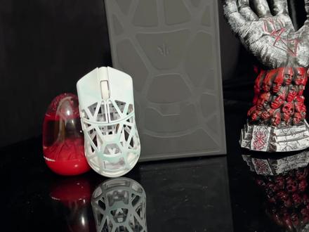 万灵花兽新配色 青白瓷满满艺术气息 #万灵 #万灵花兽 #万灵鼠标 #鼠标推荐 #游戏外设