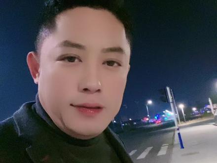 我就纳闷了,发个抖音不是审核就是不宜公开#胶南 #抖音小助手我要上热门