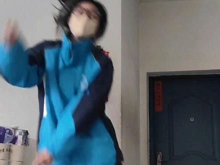 昨天一起拍的 想了半天交了三年学费新都一中我蹭一下你没意见吧#校园