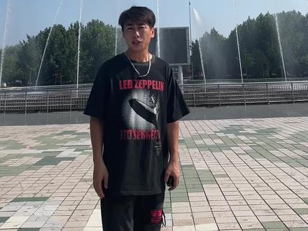 都别问我是哪里的了,我河北唐山乐亭的,对了,我不怕媳妇啊!#主打的就是一个真实 #迷惑行为大赏 #牛逼又活一天 #唐山话 #情侣日常