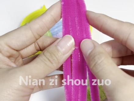 快艾特你的闺蜜给你做四叶草魔法棒吧🍀。#手工diy #魔法棒#扭扭棒 #二次元 #礼物