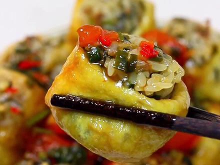 一定要试试的广西特色小吃豆腐酿,简单易做,特别好吃,夏天淋上灵魂酱汁酸辣开胃,一口一个停不下来!#酿豆腐 #广西特色美食 #家常菜 #酿豆腐广西做法 #糯米酿豆腐