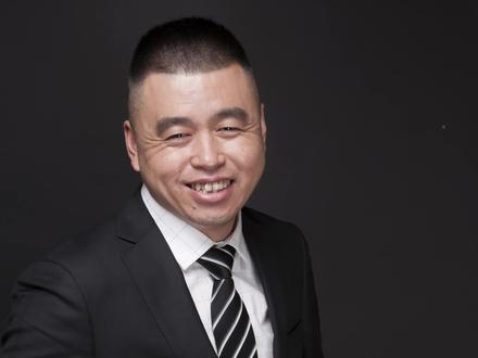 从来不喝酒的人,我教你都能喝两三杯。