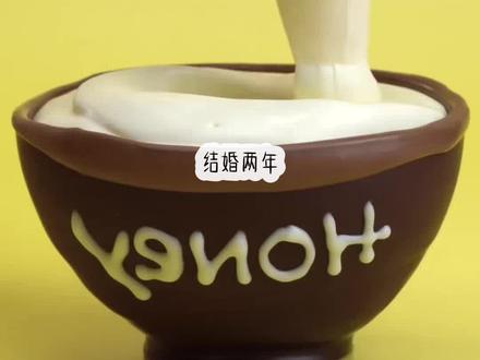 《先生出格》超长篇~原文已完结~ #晨月同栖 晨月同栖小说 晨月同栖后续 晨月同栖结局 晨月同栖2 晨月同栖3 #晨月同栖全文 #晨月同栖大结局 #徐靖州 徐靖州小说 徐靖州后续 徐靖州结局 #江瑶 江瑶小说 江瑶后续 江瑶结局 #徐靖州江瑶 徐靖州江瑶小说完整版 徐靖州江瑶后续 徐靖州江瑶结局 徐靖州江瑶2 徐靖州江瑶3 #结婚两年徐靖州的白月光离婚回国 结婚两年,徐靖州的白月光离婚回国小说 结婚两年,徐靖州的白月光离婚回国后续 结婚两年,徐靖州的白月光离婚回国结局 结婚两年,徐靖州的白月光离婚回国2 结婚两年,徐靖州的白月光离婚回国3 #徐先生的宠妻日常 徐先生的宠妻日常小说 徐先生的宠妻日常后续 徐先生的宠妻日常结局 徐先生的宠妻日常2 徐先生的宠妻日常3 小说推文 文荒推荐 小说 每日推文
结婚两年,徐靖州的白月光离婚回国。当晚,从不夜不归宿的他,第一次没有回家。当初徐靖州他妈曾开价五百万逼我离开,我没答应。现在我想通了,准备还还价,还到一千万就离婚。毕竟,她相中的儿媳妇现在离婚了,自由了,我腾位置,她老人家一定很高兴。早晨六点,我敲响了婆婆的房门。十分钟后,整个徐家炸了锅。