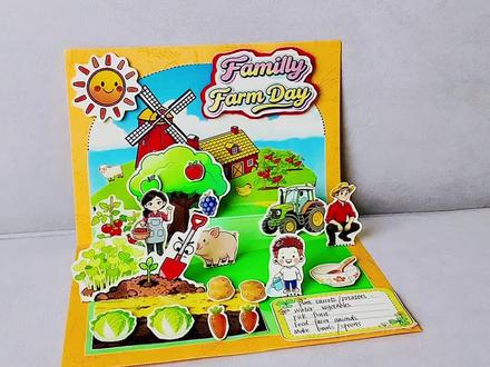 英语立体手工作业|Family Farm Day✨ 英语四年级下册第六单元 家庭农场日
Unit6 Family Farm Day
沉浸式打造英语农场主题立体海报
把课本里的农场生活立体呈现出来🌾
种植、采摘、喂养小动物的英文短语一目了然
手工+英语知识完美结合
四年级英语作业天花板这不就有啦~
#家庭农场日 #在农场的一天 #farmday #英语四年级下册 #英语手抄报