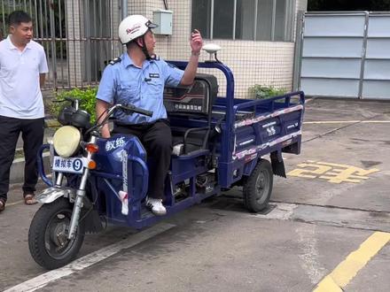 给学员讲解三轮摩托车科目三考试流程#摩托车考场#摩托车考试#摩托车驾驶证#摩托车咨询