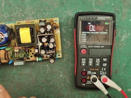 开关电源输出电压低而且跳变是怎么回事呢?一起来看看 #电子爱好者 #维修分享 #维修实例 #电子技术 #开关电源维修