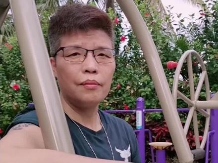 你尽管柔弱,有强悍的我一直守护你😁#狼爷和小凉 #浪漫爱情 #夫妻日常 #幸福 #情侣 #创作灵感 #生活