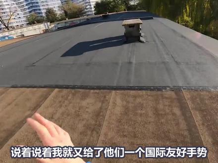 究竟谁才是跑酷大神?第一视角躲避三人追击!全程高能!