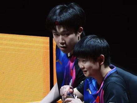 ❤️
林诗栋:打吧!打吧!调不回来了,我知道的。
头哥:这是规则,直播呢!
今日混双好看!太有意思了!😂😂
#王楚钦 #孙颖莎 #莎头 组合继续加油!💪💪
#乒乓球 #精彩瞬间