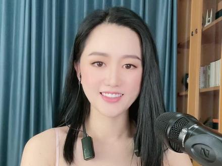 哎呀,穿裙子还有点紧张了呢😂