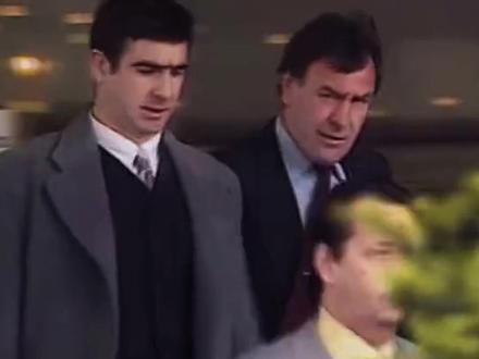 除了马拉多纳之外足坛最霸气的球星就是坎通纳了#dou来足球季#世界杯#穆里尼奥#皇马#曼联