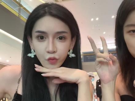 为了凸显我的正常,晨曦也是尽力了#闺蜜