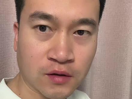 别错过!元宝抢10亿红包超简单,3步搞定 腾讯元宝发的10亿春节红包真的能薅,不用复杂操作,3步直接进主会场抽奖,提现秒到微信零钱!
重点提醒:旧版元宝根本进不去,先把App更到2.55.0及以上!
① 下载/更最新版元宝App(2.55.0+是硬性要求!)
② 一定要绑定微信,不然抢到红包提不出来!
③ 打开首页,点底部的【抢10亿】,直接冲活动主会场!
#真实生活分享计划 #就想说点大实话 #元宝10亿红包 #抢红包 #春节红包