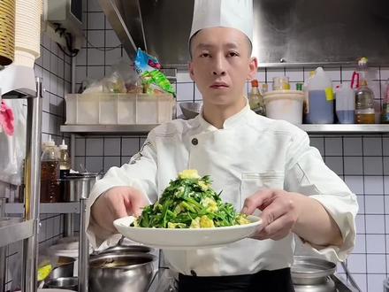 韭菜炒鸡蛋,家常菜 #守味人的年夜厨房 @温氏食材 #抖音年味争霸赛 #一人一个春节传统年俗 #用一篇长文记录我的春节 #好好过年养好老己 味道绝绝子