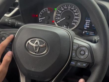 丰田卡罗拉/雷凌1.2T发动机保养灯复位。#丰田 #卡罗拉 #汽车知识分享