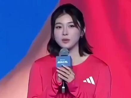 吴艳妮谈到退役之后想要尝试长跑,跟上大家的步伐,从五公里开始!#吴艳妮 #吴艳妮想尝试长跑