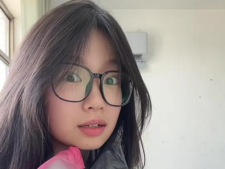 奇葩衣服盲盒😅#谢谢有被笑到 #今日迷惑行为 #古怪小琦 @DOU+小助手 @抖音小助手