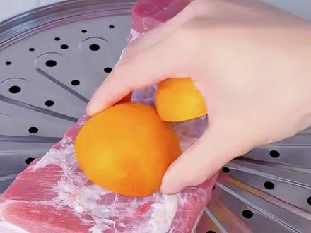 为什么五花肉和橙子要上锅蒸一蒸? #东坡肉 #家常菜 #五花肉的神仙吃法 #美食技巧 #美食教程
你知道东坡肉的做法吗❓