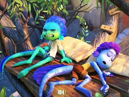 海怪一觉睡醒天塌了,差点被人类发现! #夏日友晴天