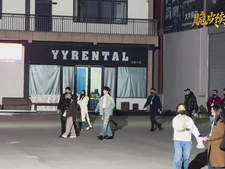 又见到郝熠然啦~郝熠然美康粉黛下班啦~#郝熠然 #美康粉黛郝熠然 #明星线下活动 @郝熠然