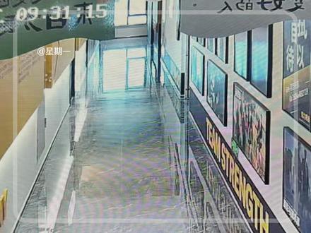 你不让我摆摊儿卖酱香饼,那我就竞选洛杉矶市长。#热点