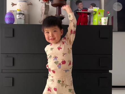 儿童版八段锦甩臂功,春天到了,快拖着家里的小神兽动起来吧!#古法运动 #古法健身操 #古法养生操 #居家锻炼 #中式养生