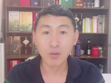 五粮液百亿回购看着力度大,最终还是看普五价格能不能稳住 做酒多年,真心觉得渠道倒挂才是名酒最大的难题#五粮液 #白酒 #酒文化 #酒知识