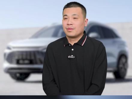 比亚迪汽车为什么没有备胎?如果半路爆胎了 到底应该怎么解决?今天一个视频给你讲清楚!#比亚迪 #汽车 #汽车知识 #爆胎