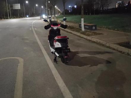 极酷ES85pro详细介绍测评,惊喜挺多。#极酷电动机车 #ES85pro #年轻敢说不#外卖电动车