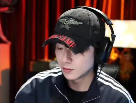 挑大粪之歌微博直播版来喽😂😂😘#刘宇宁直播挑大粪