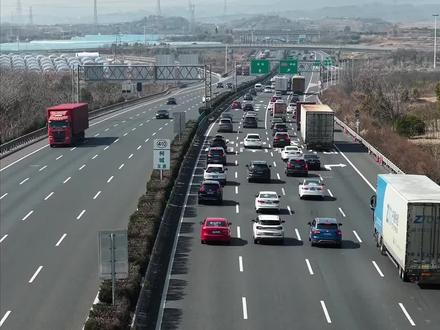 为啥衢州的高速路段这么堵?#返程高峰 #衢州 #春运 #航拍