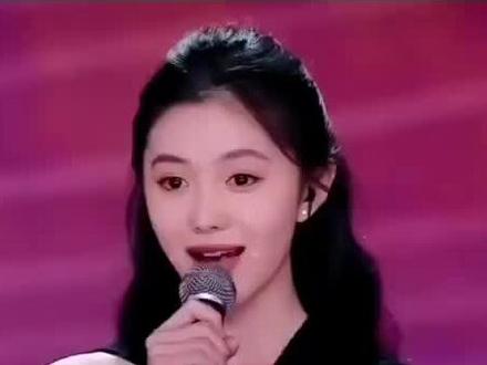 刘浩存小
马"飞"出舞台#春晚#娱乐圈 #互联网资讯 #关于明星话题 #明星娱乐圈 娱乐八卦