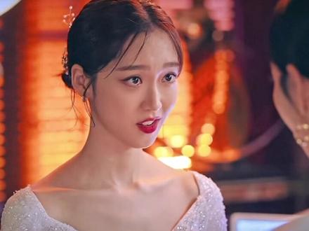 #顶楼 #韩智贤#周锡京 就喜欢美女无差别对待#疯批美人