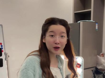 克服远距离这件事 有人只会说 有人懂得做#化妆 #友谊 #校园