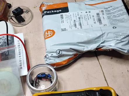 美的空调内机显示屏缺少笔画,原来是发光管老化损坏了一部分,干脆全部更换好后完美修复!#变频空调维修!电子维修知识!电路分析